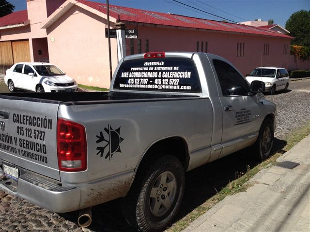 Camioneta de servicio de AASMA